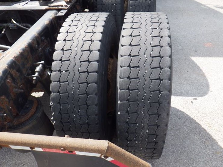 2016-international-8600-image-6