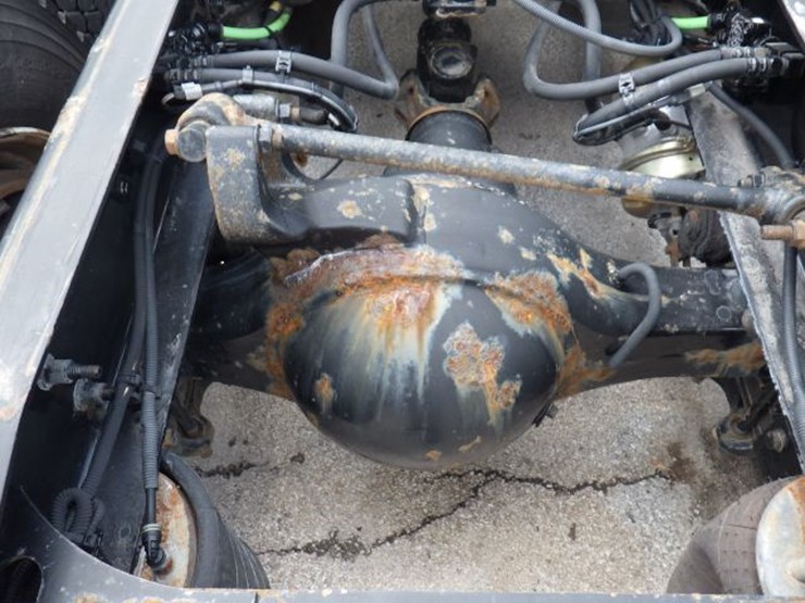 2016-international-8600-image-9