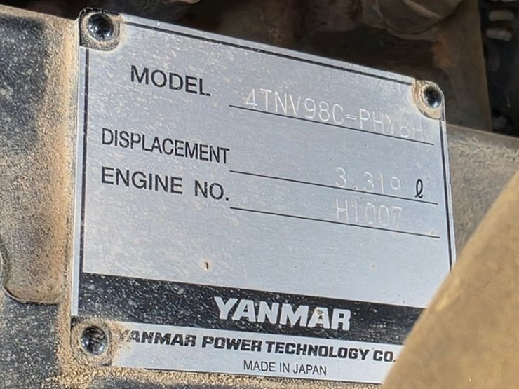 2020-new-holland-e57c-image-58