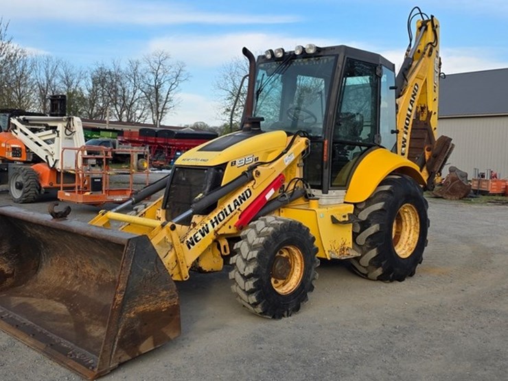 2009-new-holland-b95b-image-2