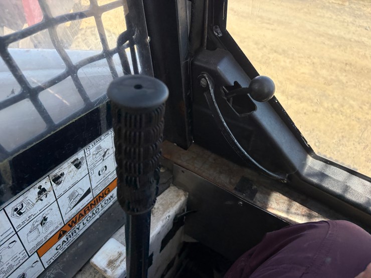 bobcat-742b-image-19