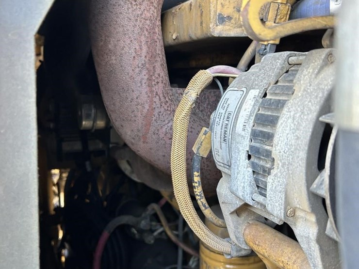 2000-caterpillar-938g-image-27