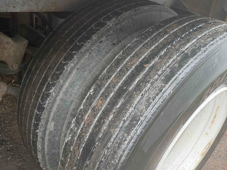 2001-peerless-walking-floor-trailer-image-17