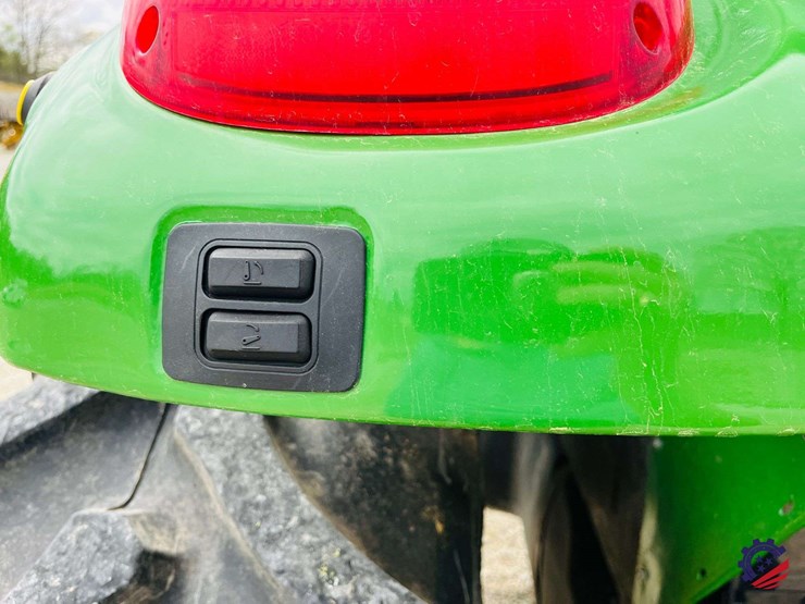 john-deere-6330-image-30