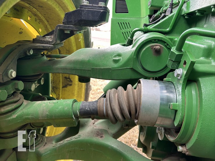 2014-john-deere-8320r-image-51