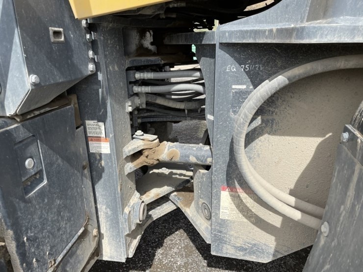 2019-komatsu-wa320-8-image-19