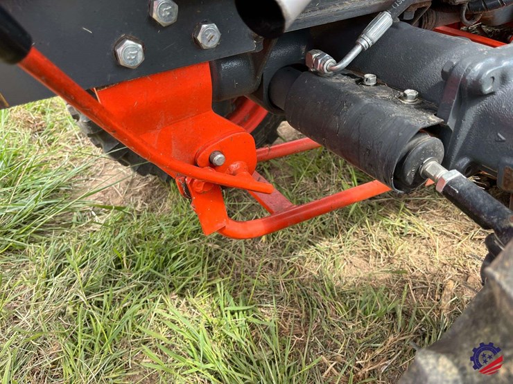 2022-kubota-lx2610hsd-image-35