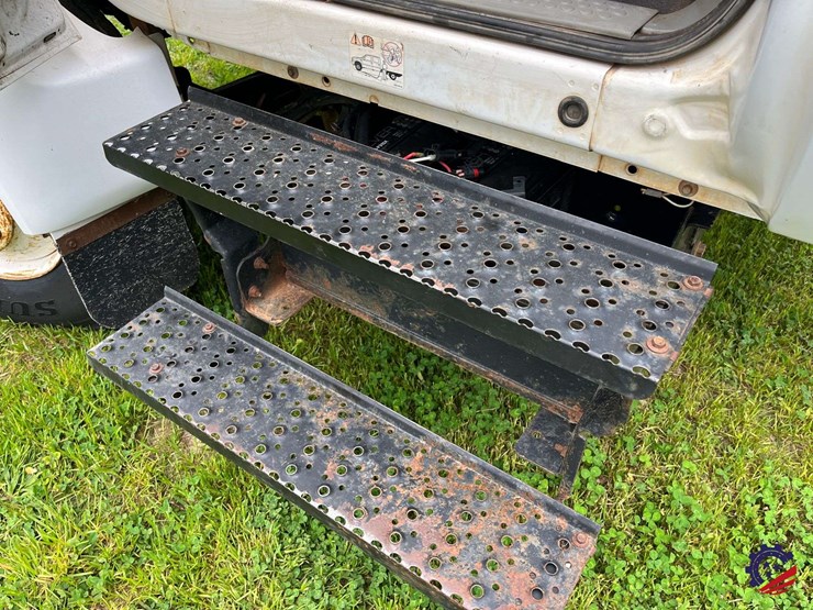 2006-ford-f750-image-45