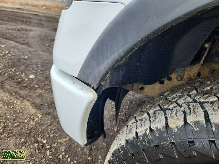 2013-ford-f150-image-39