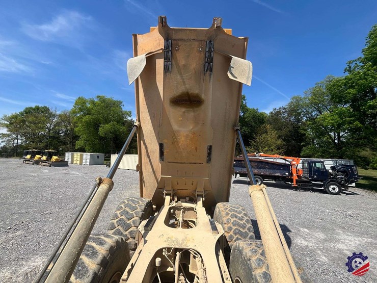 2012-volvo-a40f-image-57