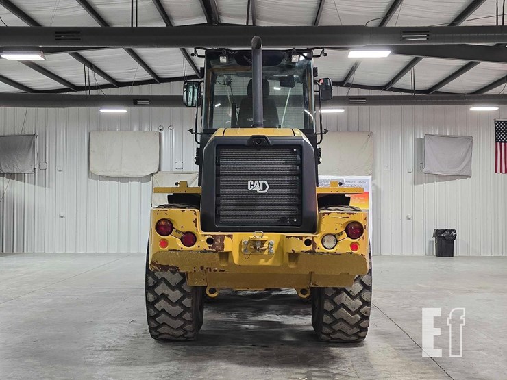 2021-caterpillar-920-image-8