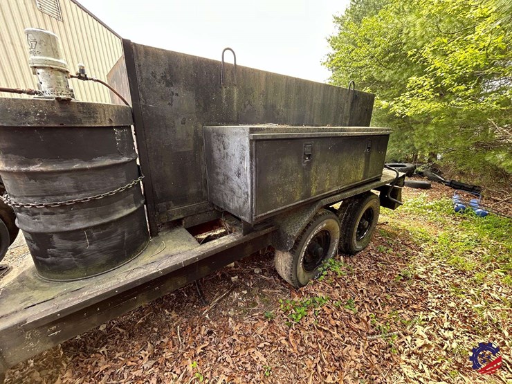 fuel-&-lube-truck-image-3