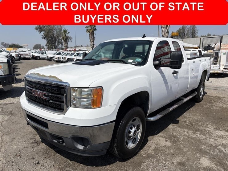 2012-gmc-sierra-2500-image-1
