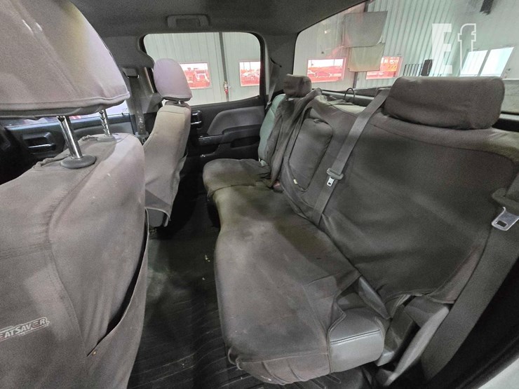 2015-chevrolet-silverado-1500-image-17