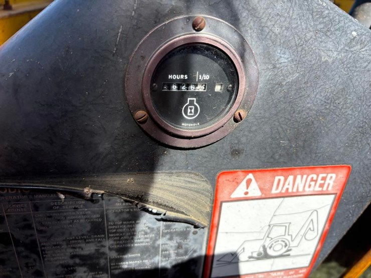 john-deere-410-image-16