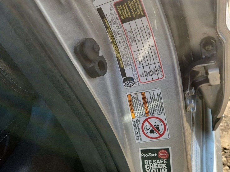 2011-subaru-tribeca-image-6