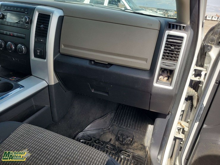 2010-dodge-ram-1500-image-27