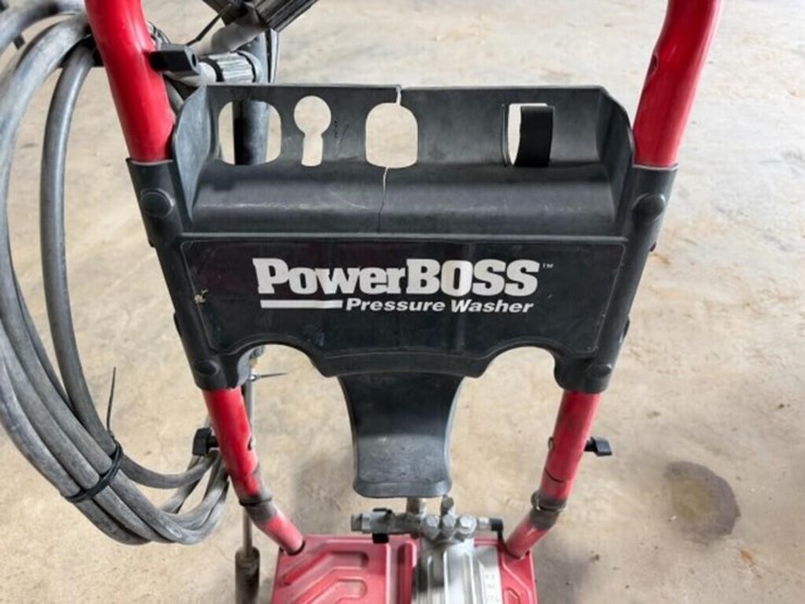 powerboss-pressure-washer-image-2