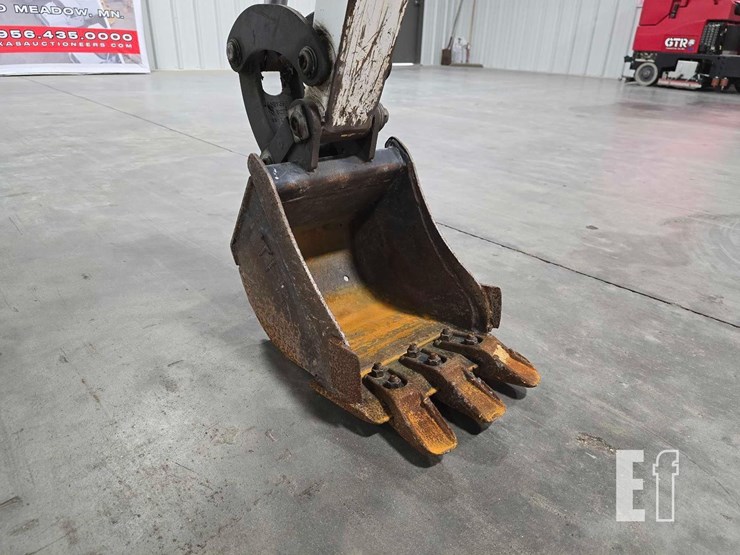 2022-bobcat-e20-image-10