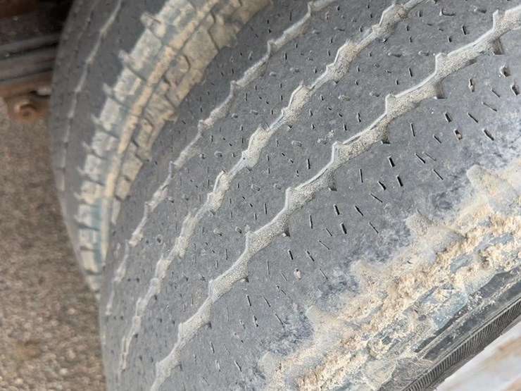 2019-chevrolet-3500-image-16