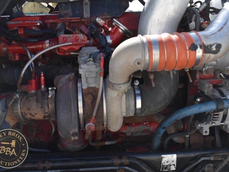 2013-kenworth-t660-image-30