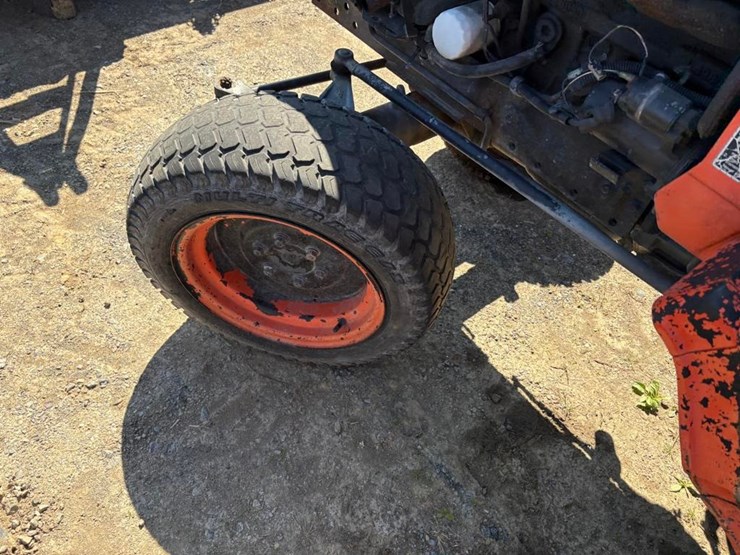 kubota-b7800-image-10