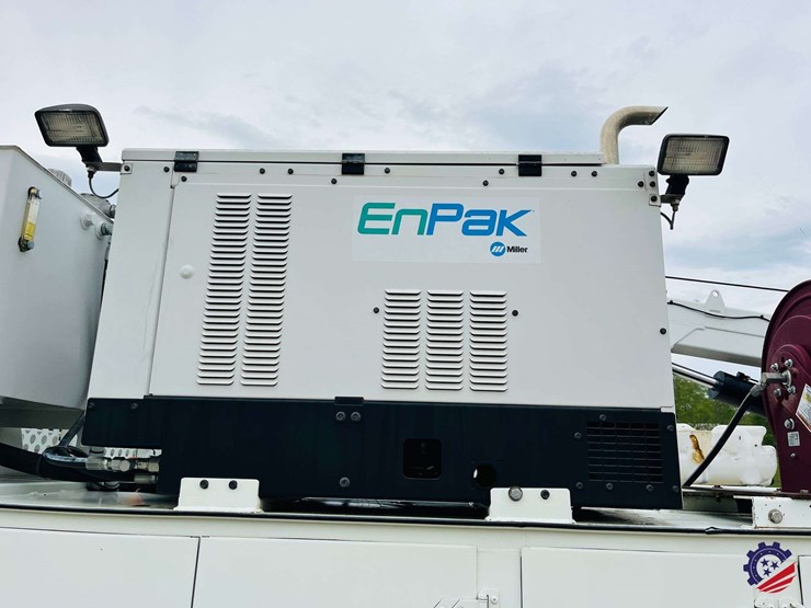 2015-international-durastar-4300-image-26