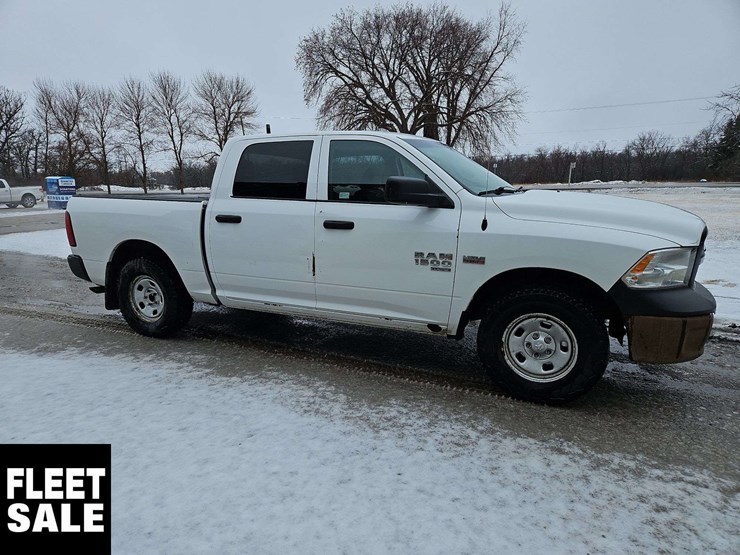 2019-ram-1500-classic-image-6