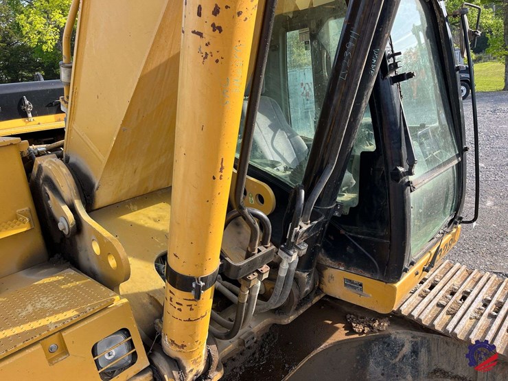 2010-caterpillar-345dl-image-49