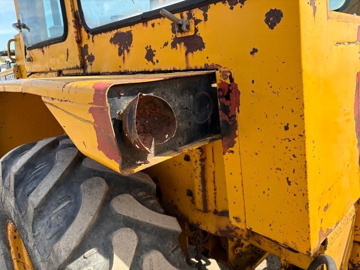 john-deere-310-image-18