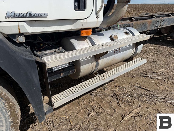 2000-mack-ch612-image-12