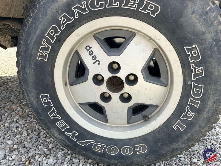 1994-jeep-wrangler-image-29