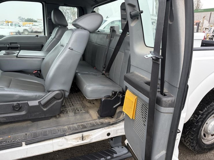 2011-ford-f250-image-11