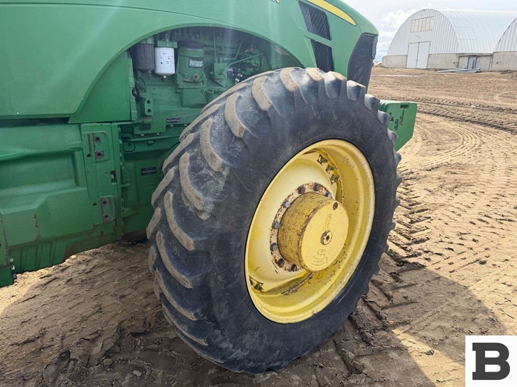 2014-john-deere-8295r-image-40