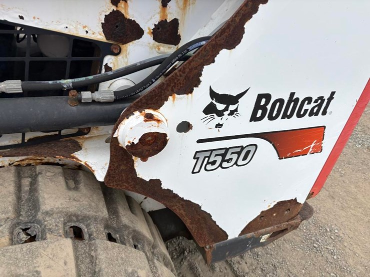 2018-bobcat-t550-image-12