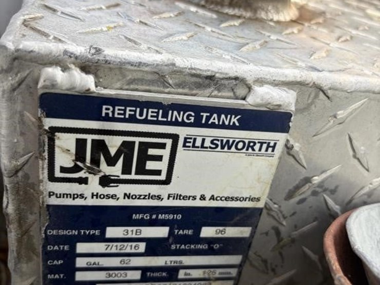 2012-gmc-sierra-2500-image-11