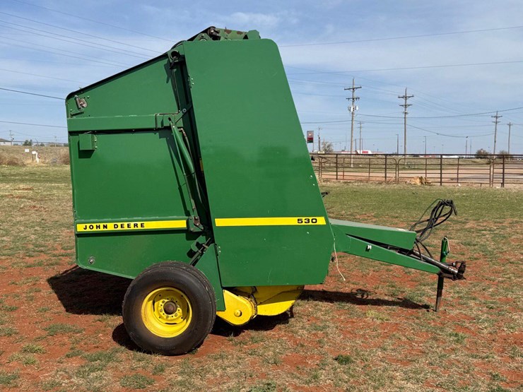 john-deere-530-image-2