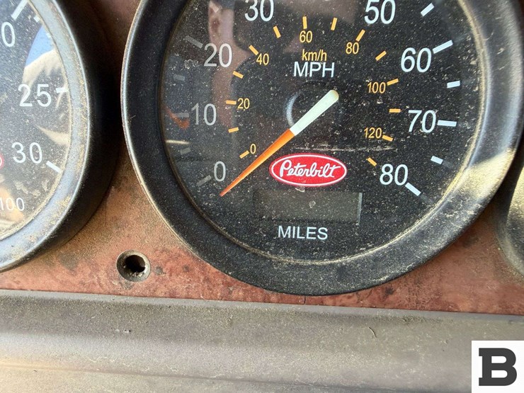 2008-peterbilt-387-image-49