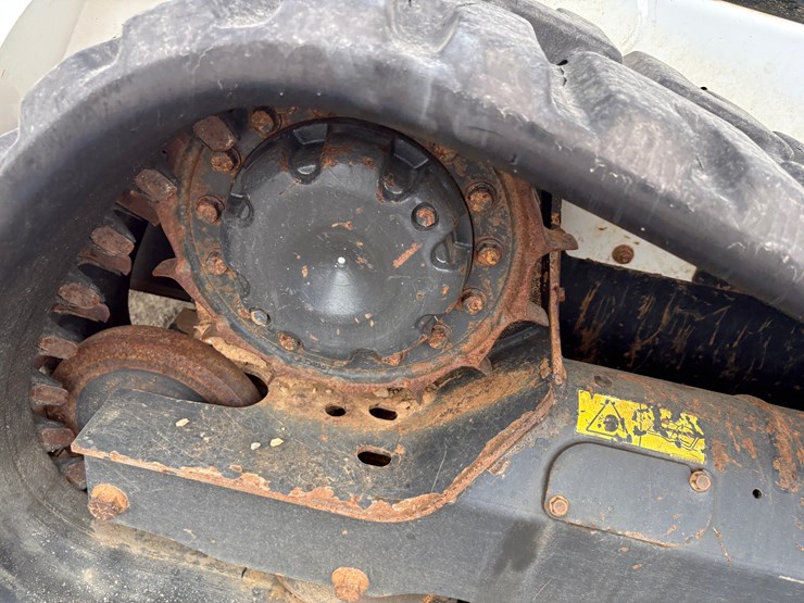 bobcat-t595-image-14