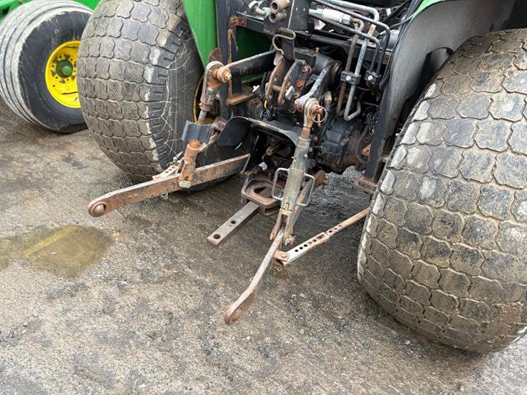 john-deere-4320-image-13