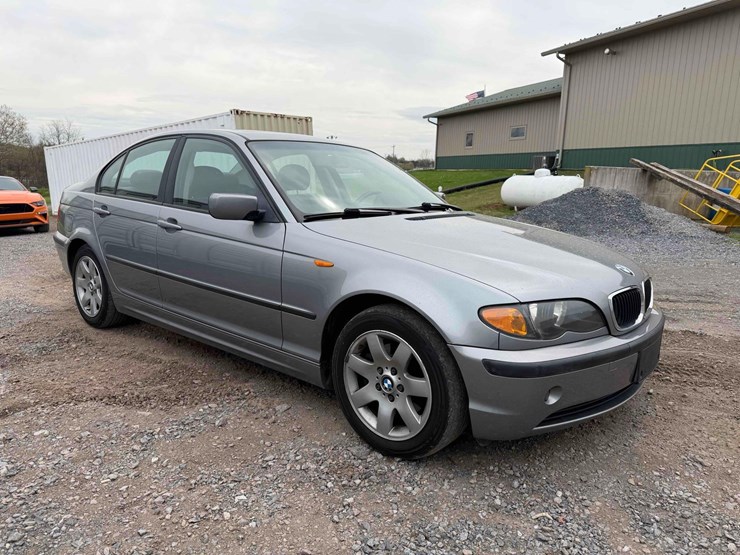2003-bmw-325i-image-4