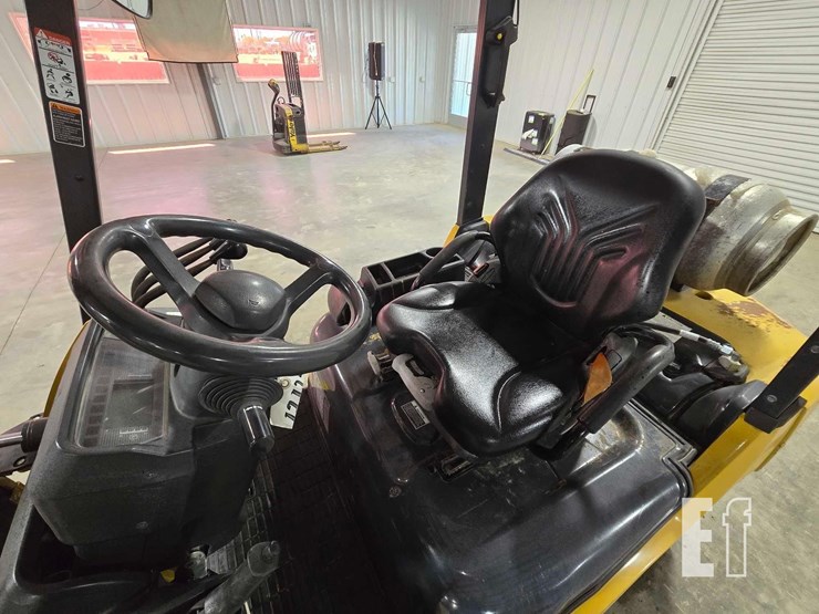 2021-caterpillar-gp25n-image-13