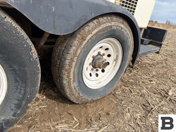 caterpillar-xq225-image-10