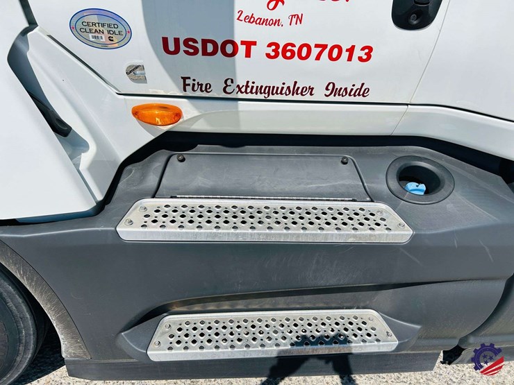 2024-international-lt62f-t/a-truck-tractor-image-32