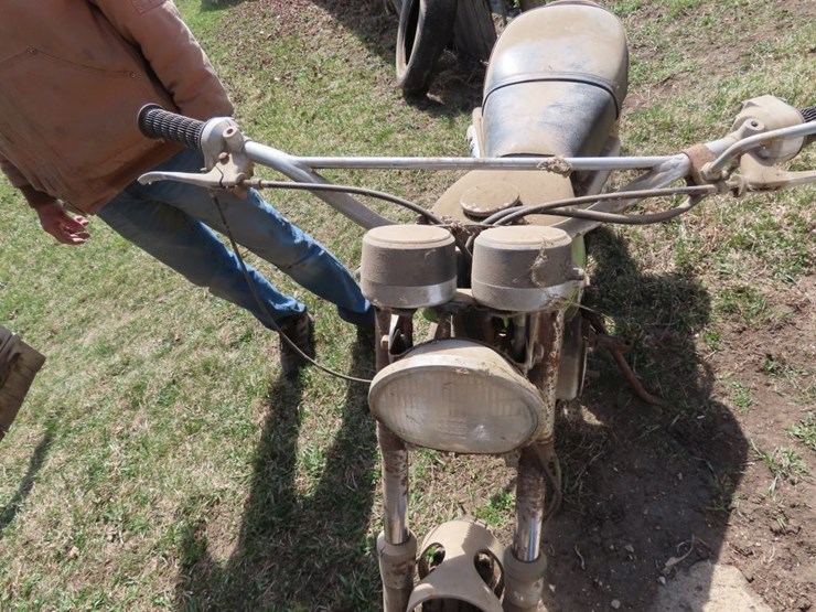 1971-suzuki-ts250-motorcycle-image-7