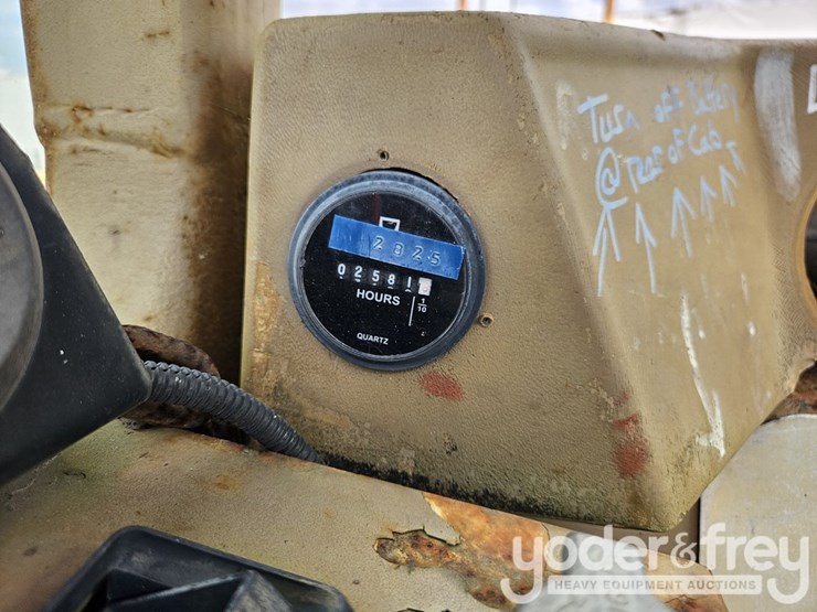 caterpillar-613c-image-22