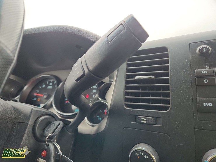 2011-gmc-sierra-2500hd-image-17