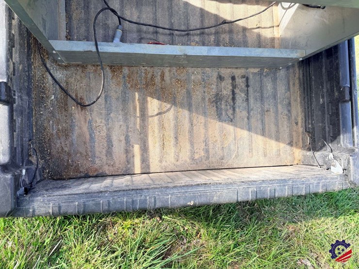 2023-john-deere-gator-xuv-835r-image-44