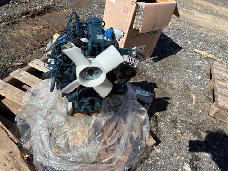 kubota-d722-engine-image-3