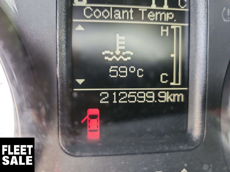 2015-ram-3500-slt-image-23